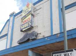 Van’s Shoes eyes smaller location