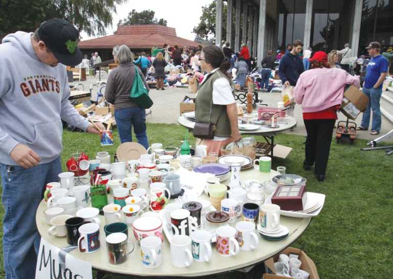 Garage sale benefits local organizations