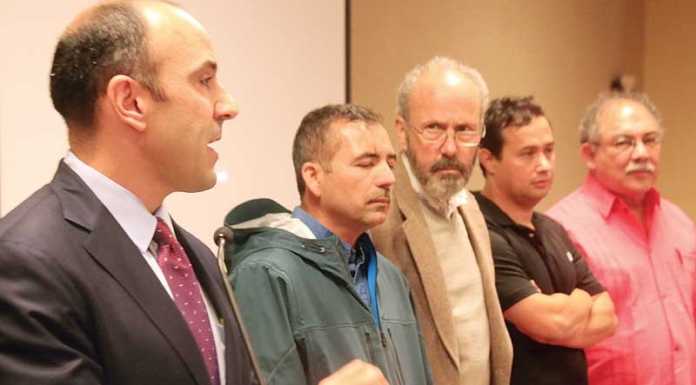 Officials urge extension of immigration program