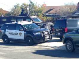 Standoff shuts down Clifford Avenue