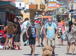 Crowds flock to beaches | About Town santa cruz county tourism covid-19