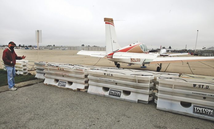 watsonville airport lawsuit United Flight Services