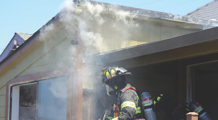 PHOTO: Lincoln Street fire displaces 11