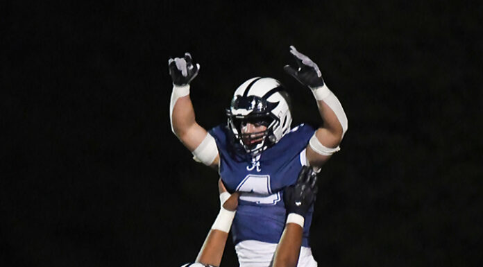 Mariners cruise past Christopher, advances to D-II semifinals | CCS football