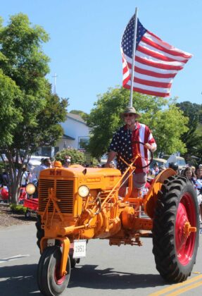 aptos world's shortest parade fourth of july