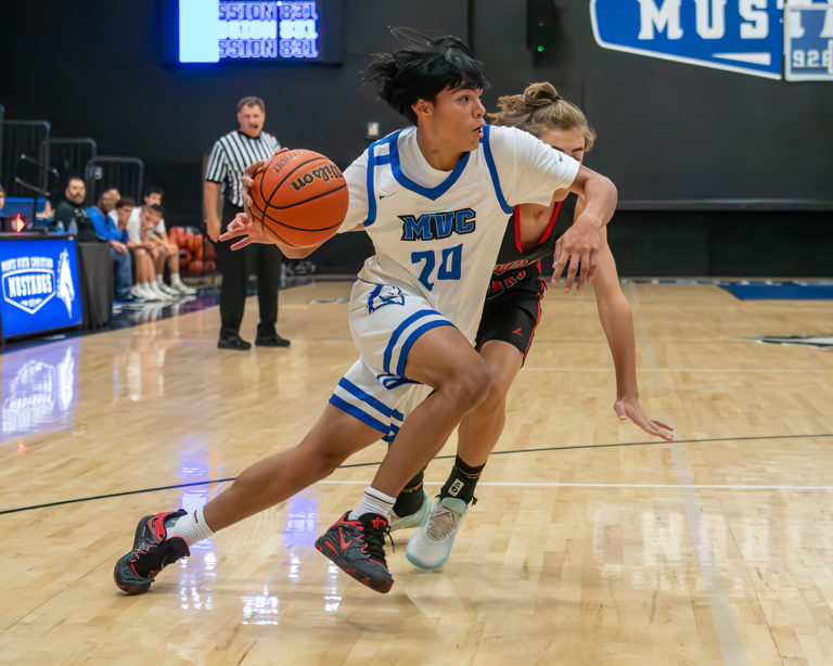 Mustangs on track for strong finish to regular season | Boys basketball