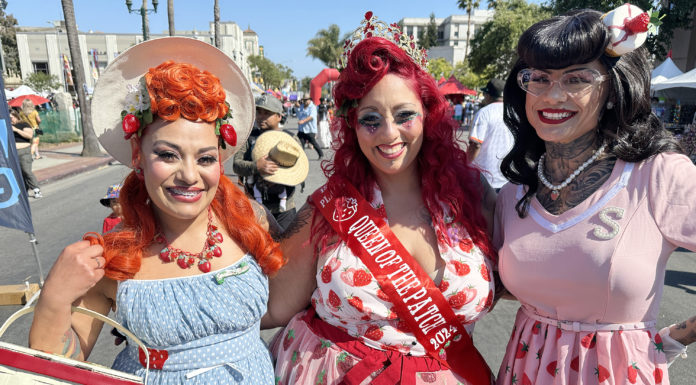 Thousands attend Strawberry Festival