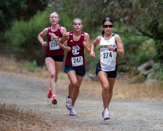 Katelynn-Ruiz_WHS-XC_Tom-Leikam-Invite
