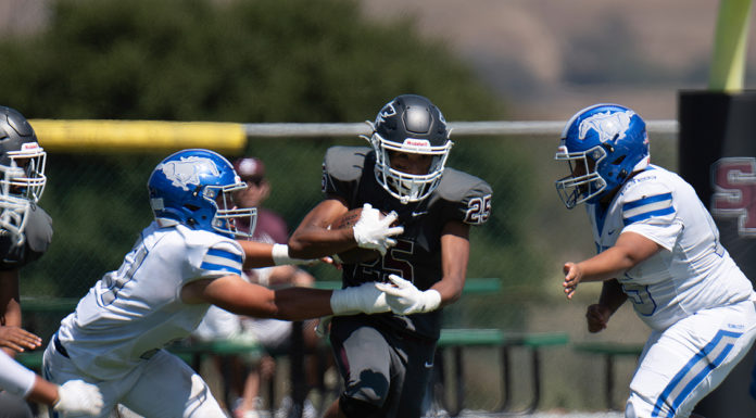 Sharks lose season-opener in nail-biter to King City | High school football