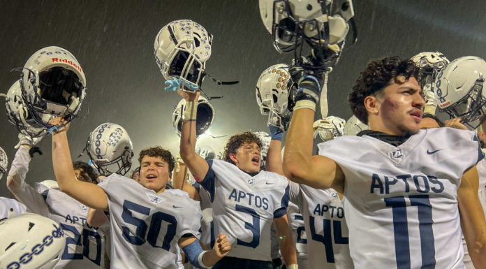 Mariners ‘pour’ on the points for an upset win over Palo Alto in D-III semifinals | CCS high school football
