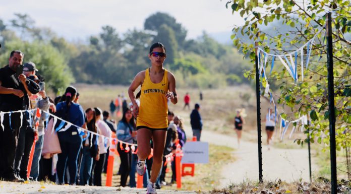 Watsonville’s Katelynn Ruiz sets course record en route to Mission Division title | PCAL Cross Country