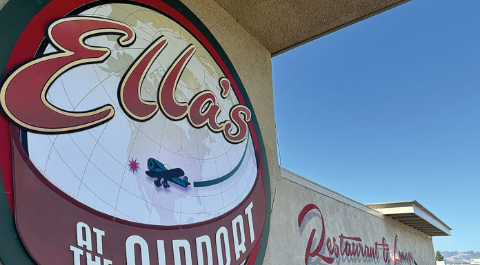 Ella’s at the Airport closes Sign for the restaurant Ella's at the Airport