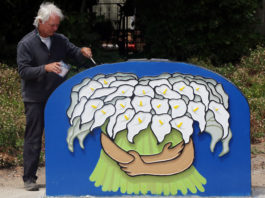 New art installation completed on Green Valley Road